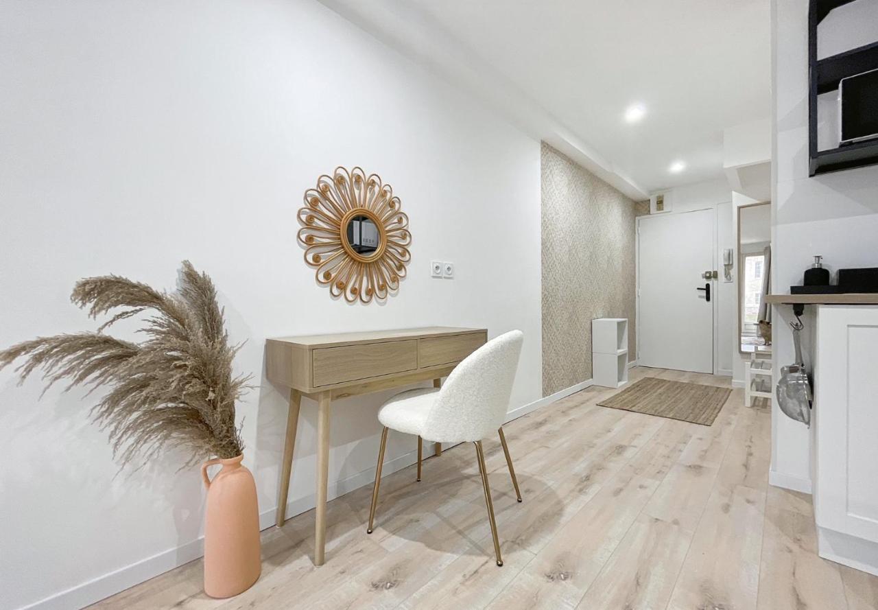 Studio Avec Terrasse - Centre Historique Apartment ก็อง ภายนอก รูปภาพ